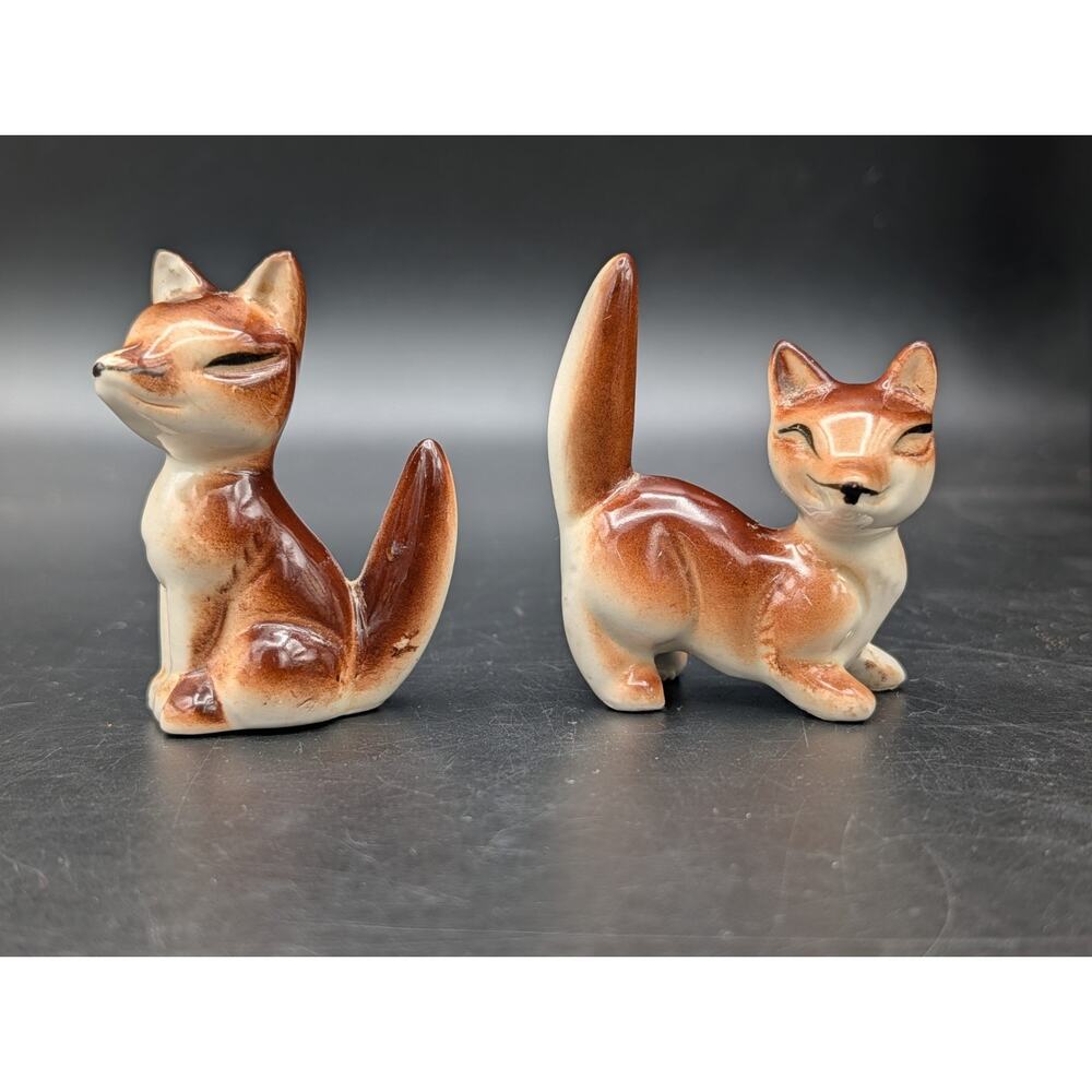 Vintage Japan Ceramic Foxes Anthropomorphic Kitsch Mid Century Miniature Decor